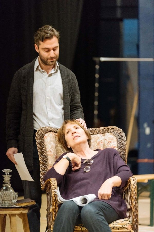 Sargon Yelda, Penelope Wilton Photo