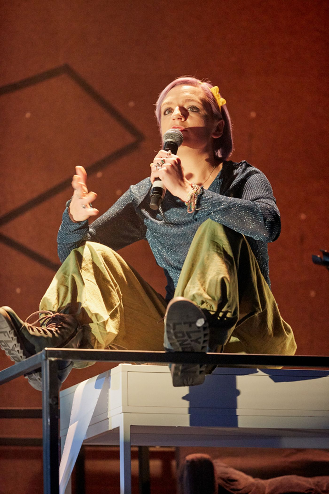 Photo Flash: Complicité Stages A PACIFIST'S GUIDE TO THE WAR ON CANCER  Image