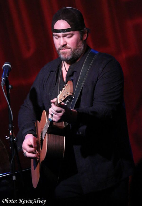 Lee Brice Photo