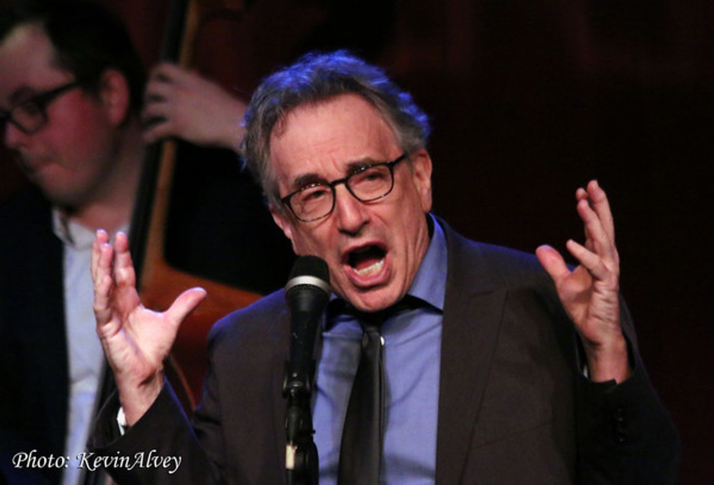 Exclusive Podcast: 'Behind the Curtain' Welcomes FALSETTOS and INTO THE WOODS Star Chip Zien  Image