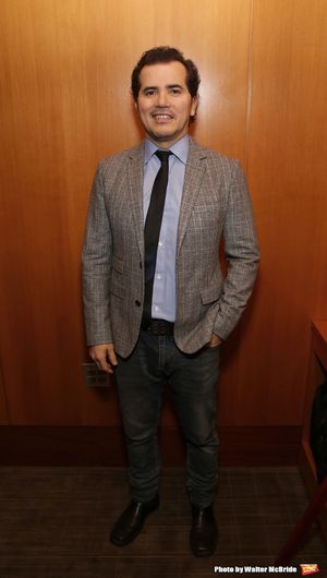John Leguizamo Photo