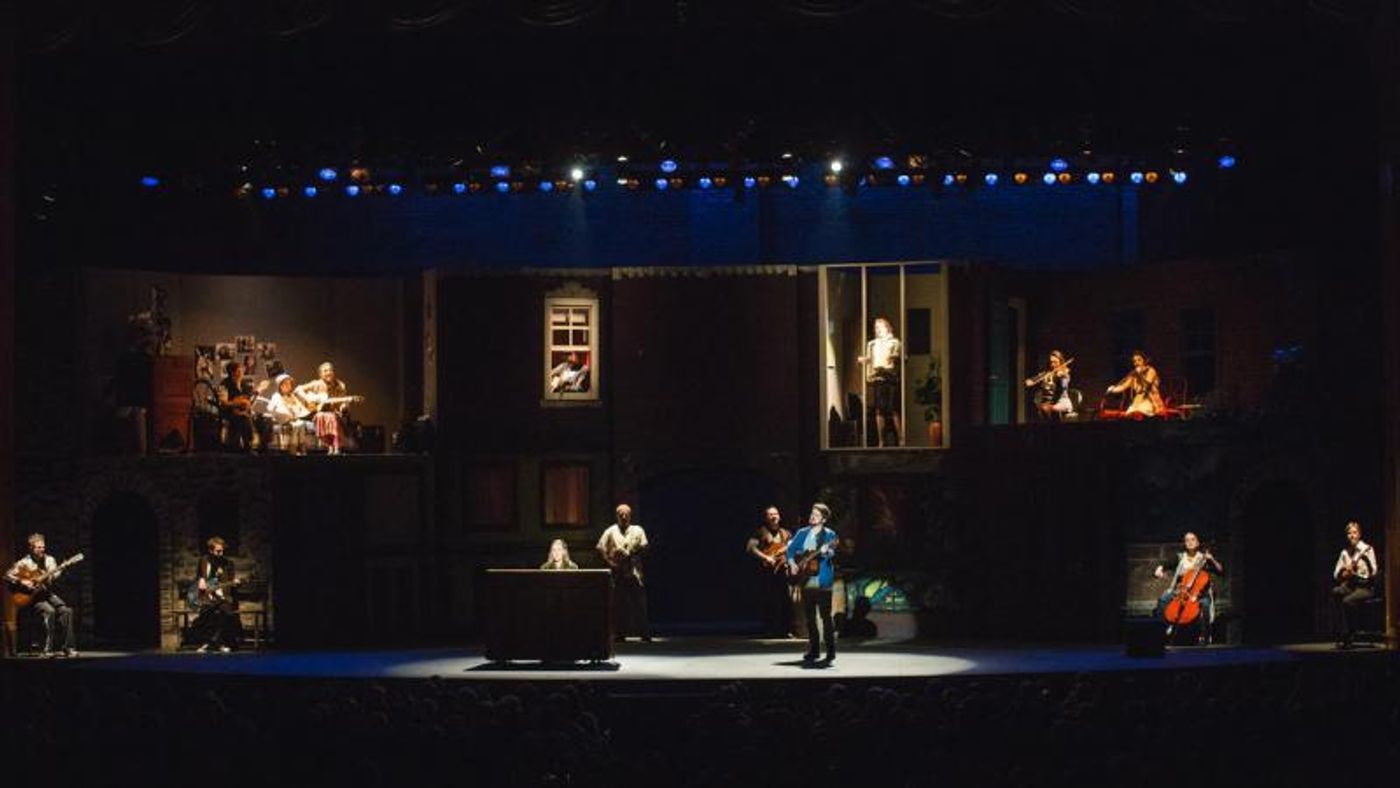 Review: ONCE at the Warner Theatre  Image