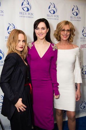 Mena Suvari, Lena Hall, Christina Lahti Photo