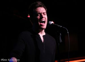 Erich Bergen Photo