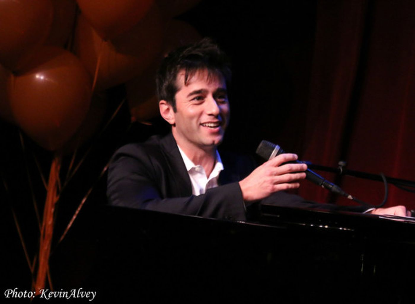 Photo Flash: Jim Caruso Celebrates a Birdland Birthday!  Image