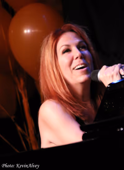 Victoria Shaw Photo