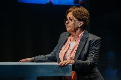 Sharonlee McLean as The Mystery Novelist in "Kodachrome" in The Armory.

 Photo