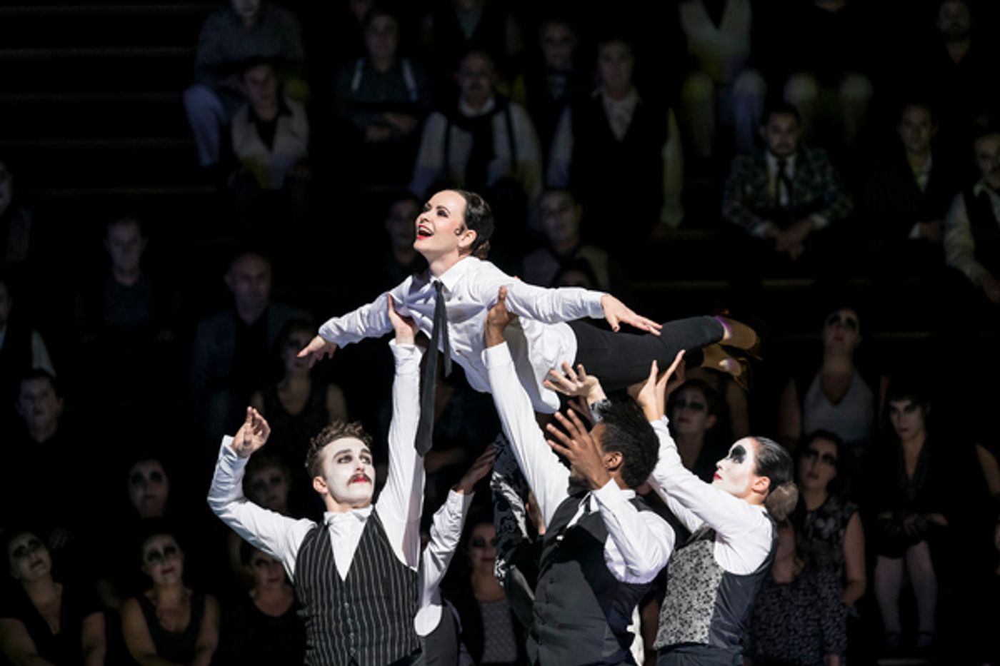 Photo Flash: The Royal Opera House Stages Classic CARMEN  Image