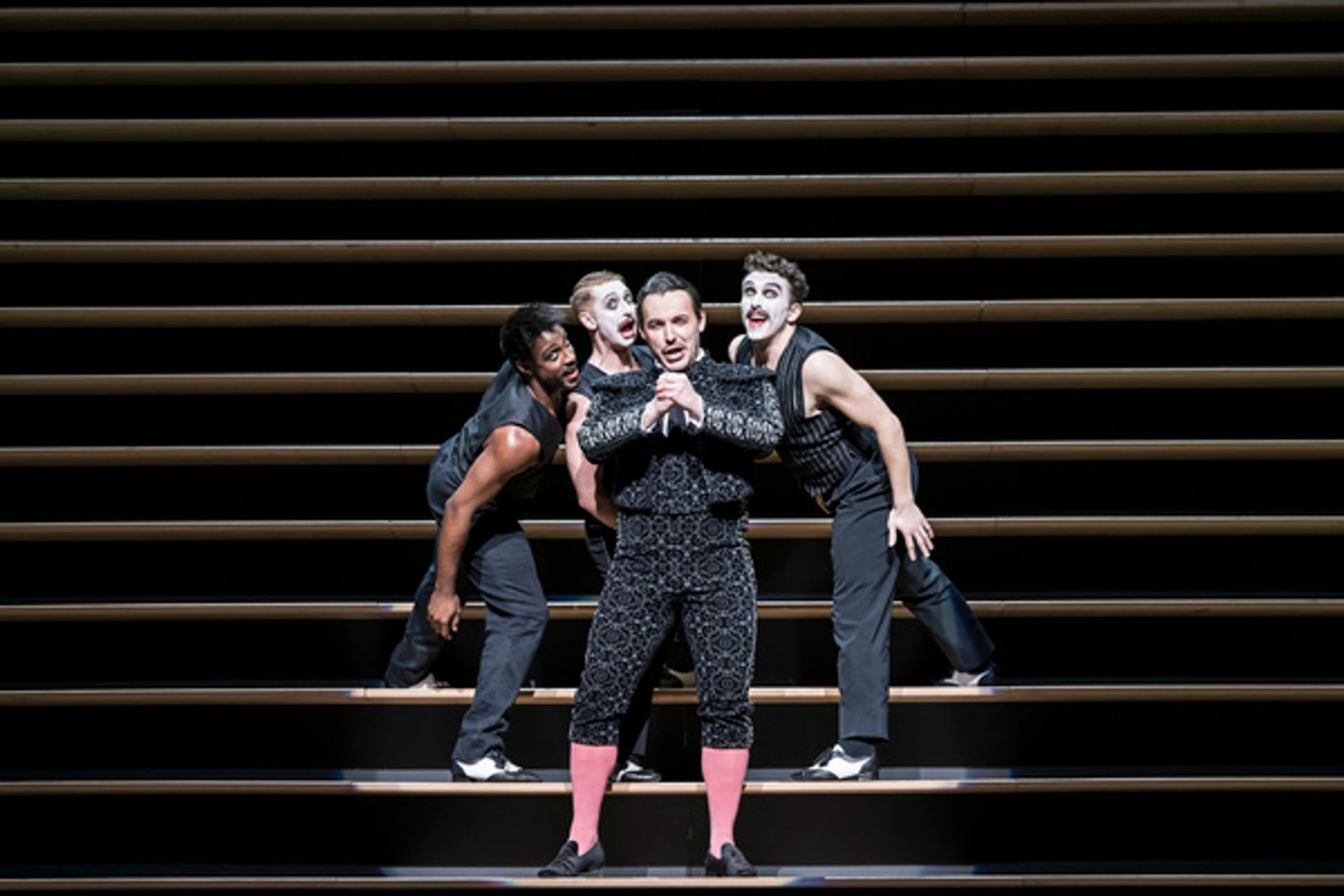 Photo Flash: The Royal Opera House Stages Classic CARMEN  Image