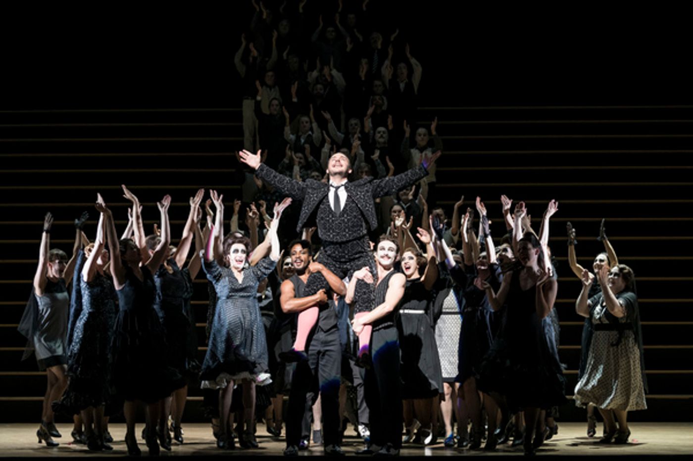 Photo Flash: The Royal Opera House Stages Classic CARMEN  Image