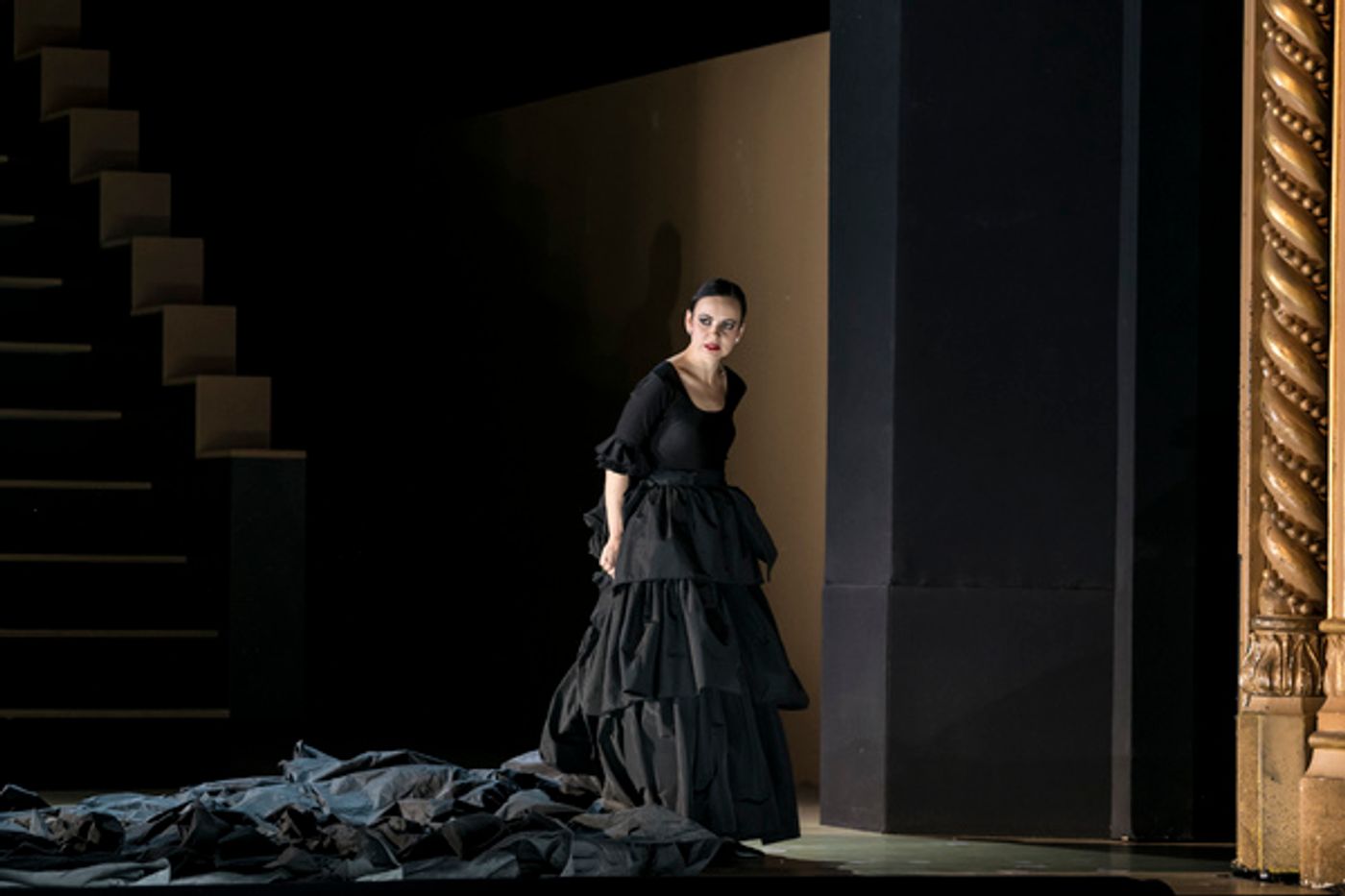 Photo Flash: The Royal Opera House Stages Classic CARMEN  Image