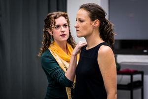 Molly Thomas, Leah Gabriel @ BroadwayWorld Molly Thomas, Leah Gabriel Photo