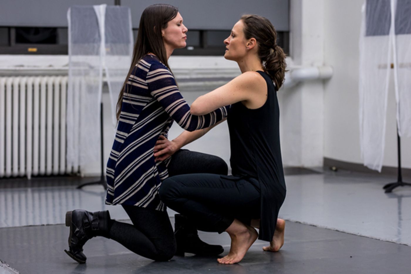 Photo Flash: In Rehearsal With Titan Theatre Company's MEDEA  Image