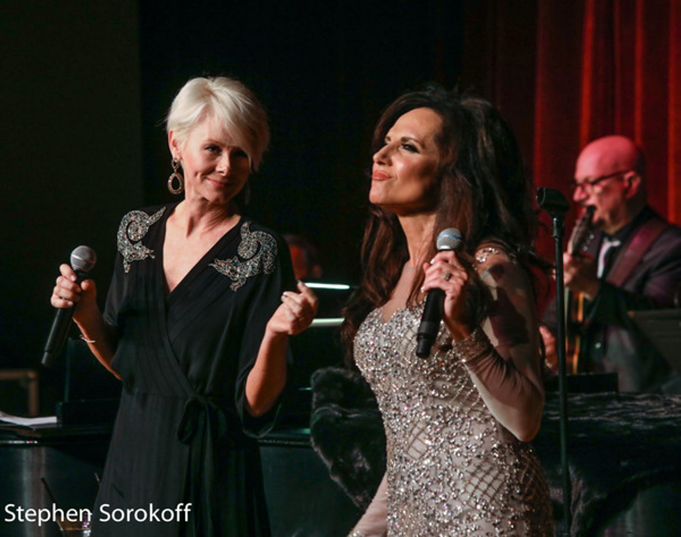 Photo Coverage: Deborah Silver Brings A Valentine's Present To The RRAZZ ROOM  Image