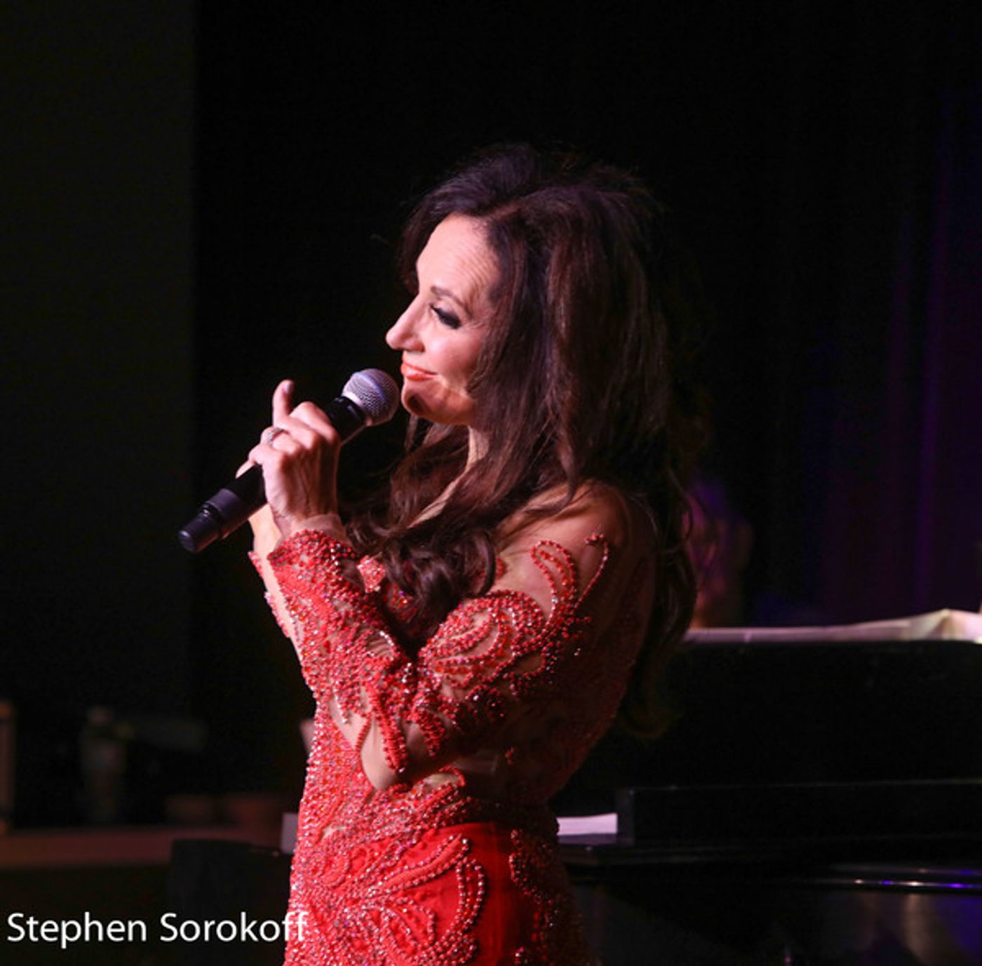 Photo Coverage: Deborah Silver Brings A Valentine's Present To The RRAZZ ROOM  Image