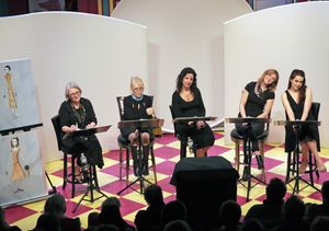 (L to R) Amy Roche, Lynne McGhee, Jeanne Handy, Casey Turner, Hannah Daly.
@ BroadwayWorld (L to R) Amy Roche, Lynne McGhee, Jeanne Handy, Casey Turner, Hannah Daly.
Photo