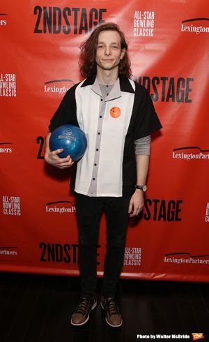 Mike Faist Photo
