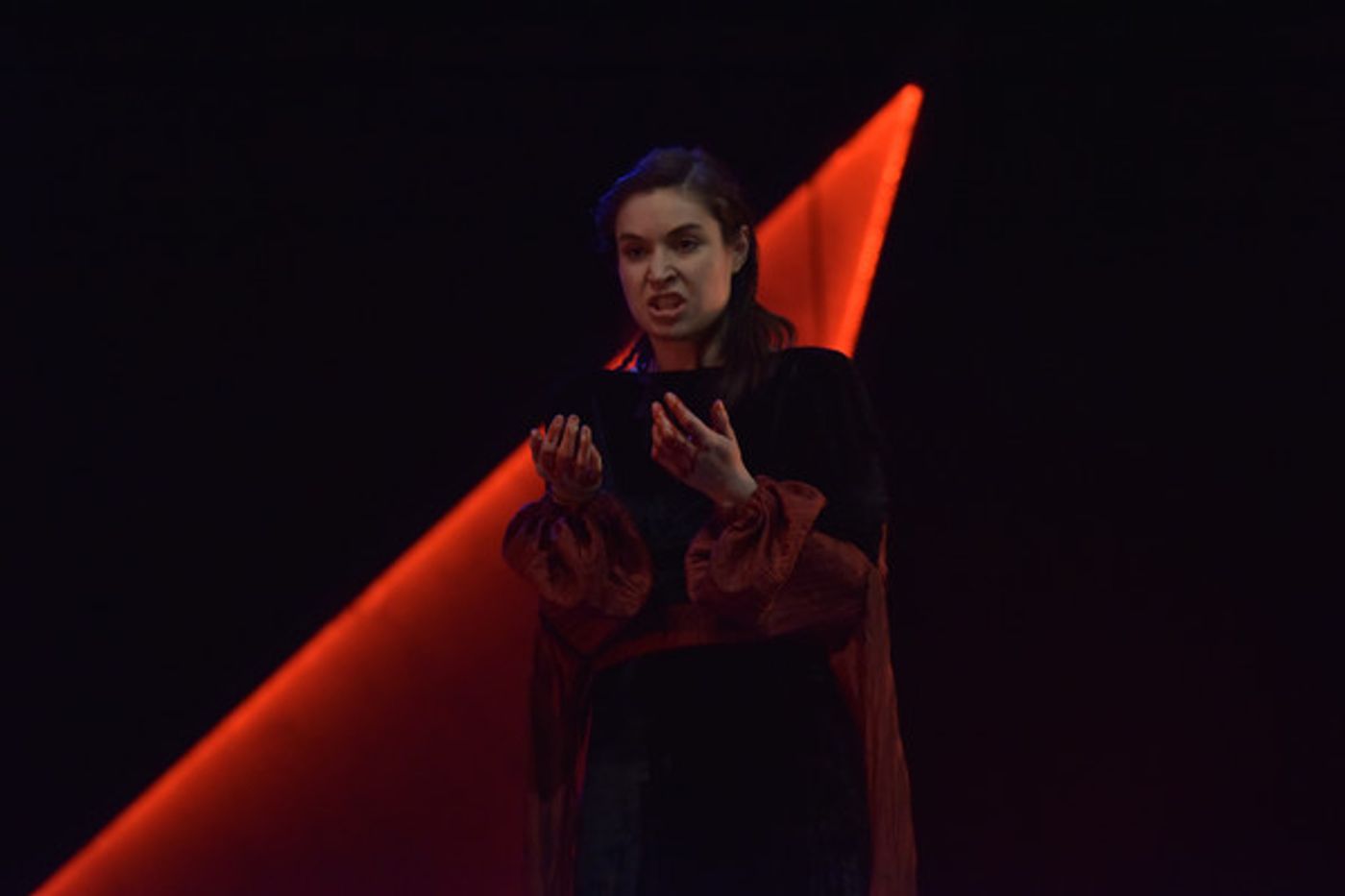 Photo Flash: First Look at Icarus Theatre Collective's MACBETH  Image