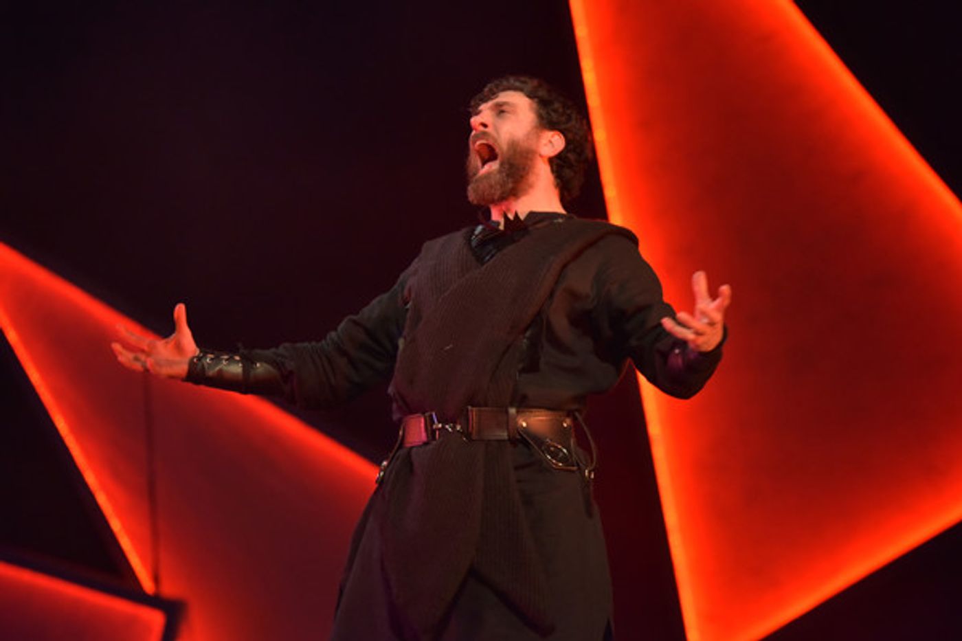 Photo Flash: First Look at Icarus Theatre Collective's MACBETH  Image