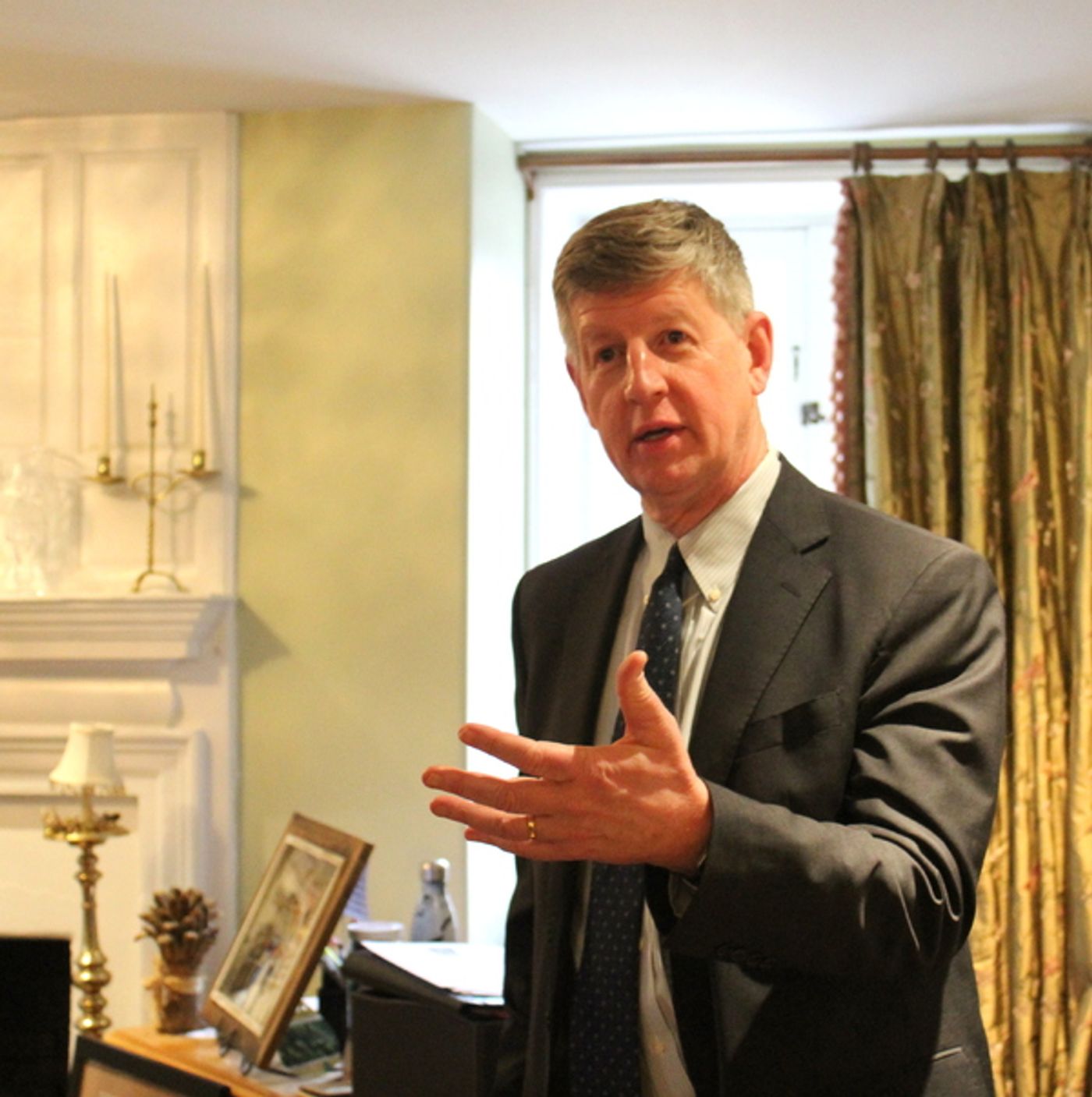 Photo Flash: Frank Ferrante Visits Former Home of George S. Kaufman in Bucks County as preview to AN EVENING WITH GROUCHO  Image