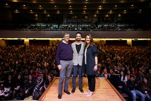 (from left to right) Bill Gates; Lin-Manuel Miranda; Melinda Gates with audience of H Photo