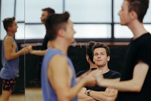Jonathan Groff Photo