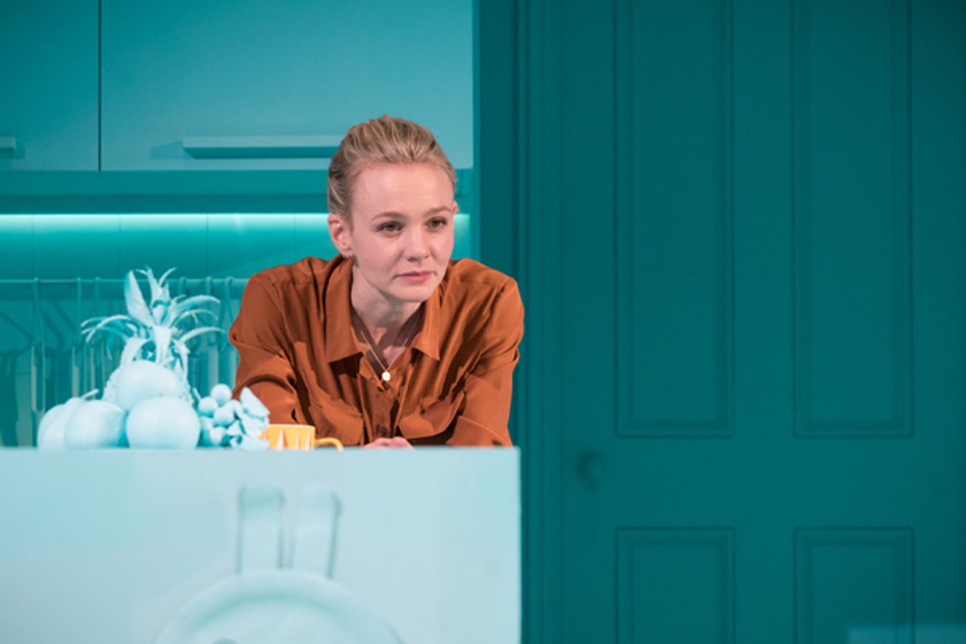 Photo Flash: First Look at GIRLS AND BOYS at The Royal Court Theatre  Image