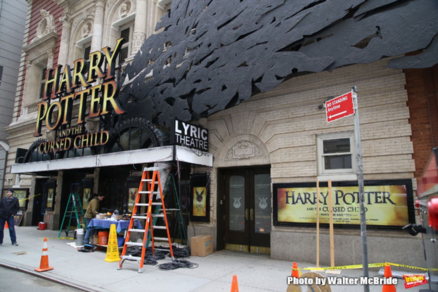 Photo Coverage: Just Like Magic! The HARRY POTTER AND THE CURSED CHILD Marquee Gets Installed!  Image