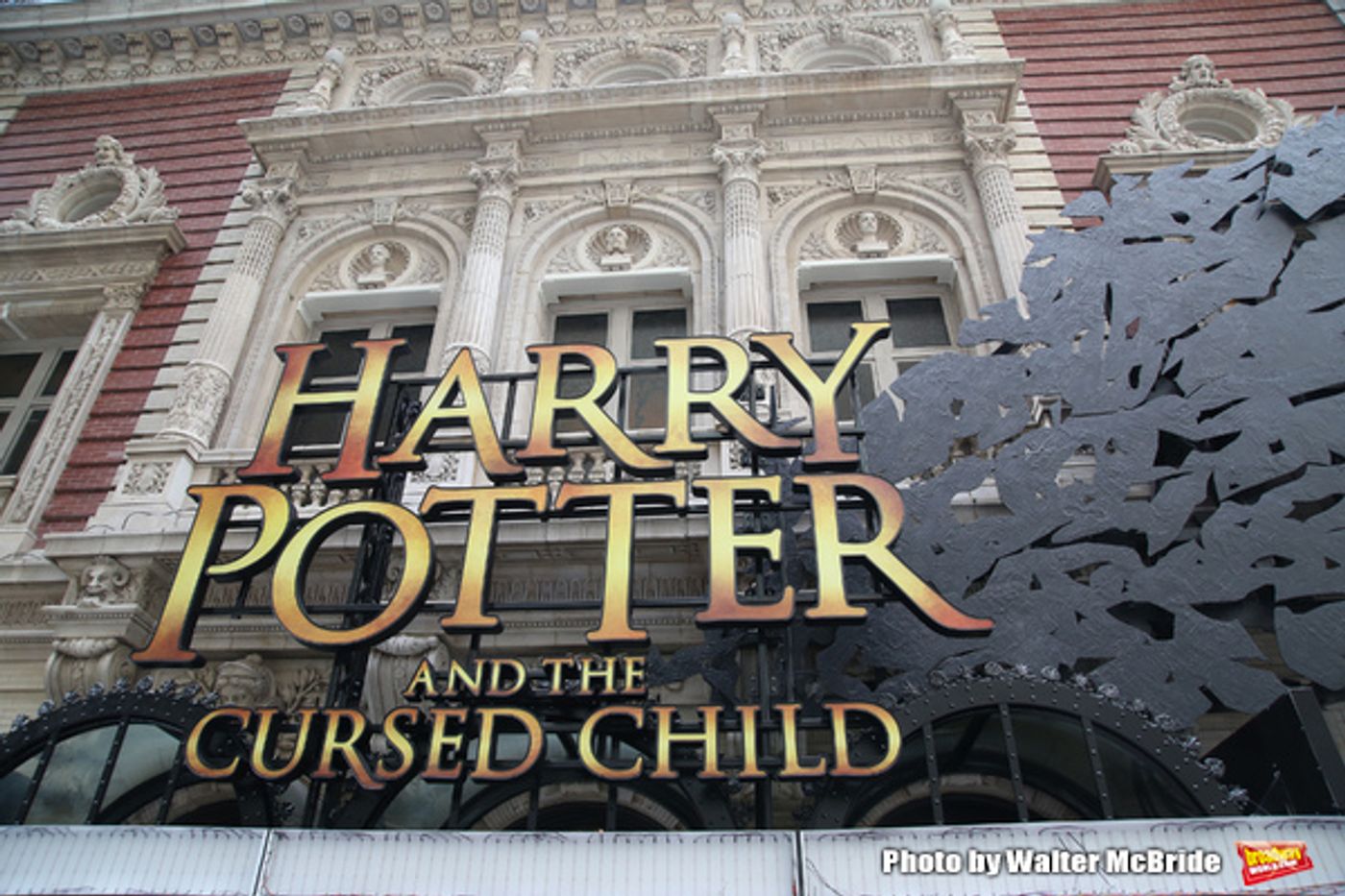 Photo Coverage: Just Like Magic! The HARRY POTTER AND THE CURSED CHILD Marquee Gets Installed!  Image