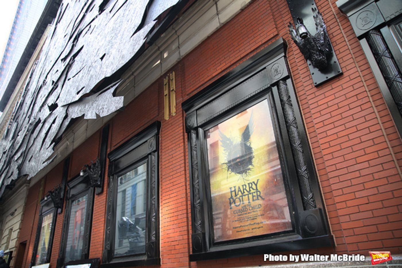 Photo Coverage: Just Like Magic! The HARRY POTTER AND THE CURSED CHILD Marquee Gets Installed!  Image