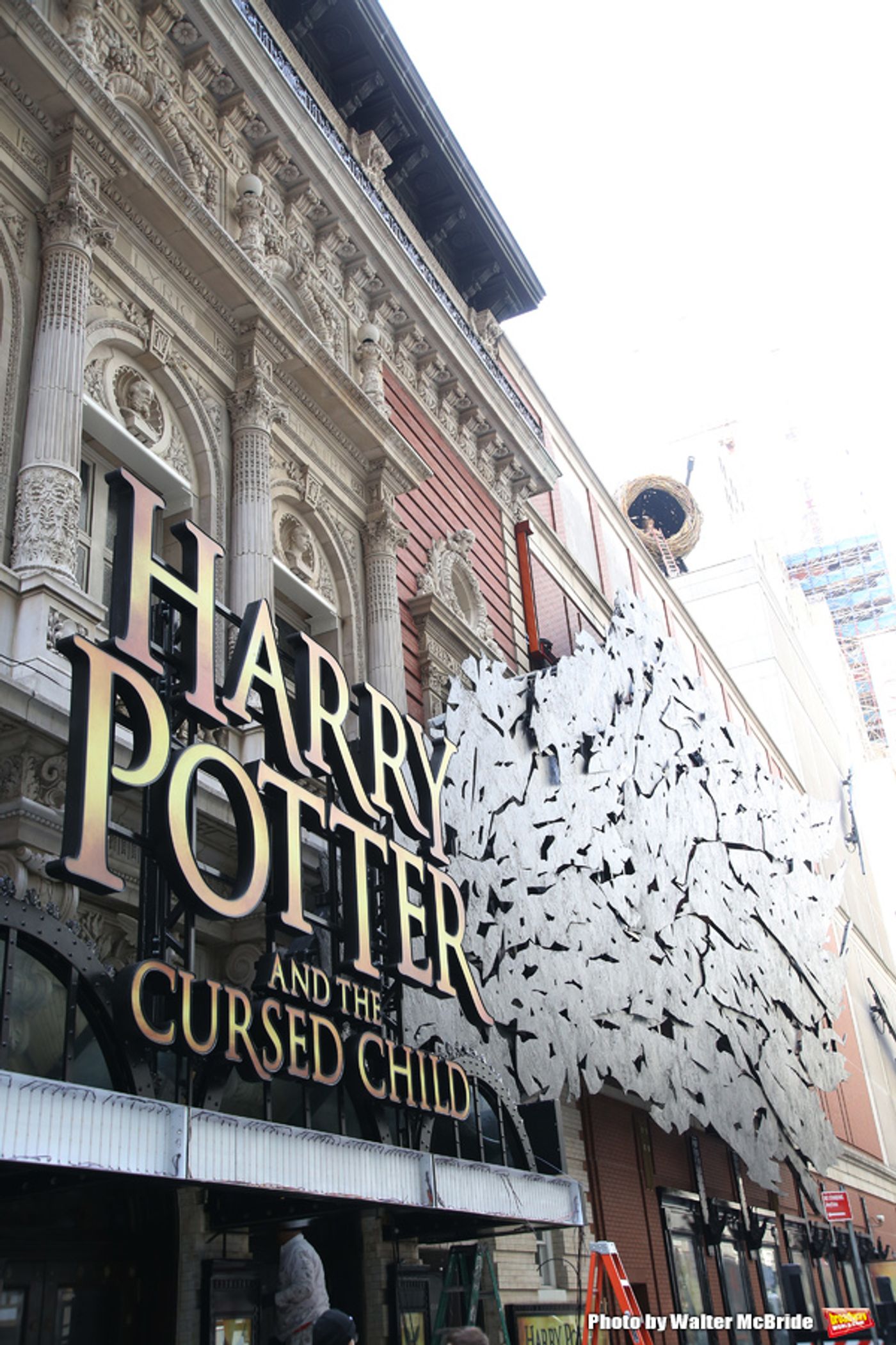 Photo Coverage: Just Like Magic! The HARRY POTTER AND THE CURSED CHILD Marquee Gets Installed!  Image