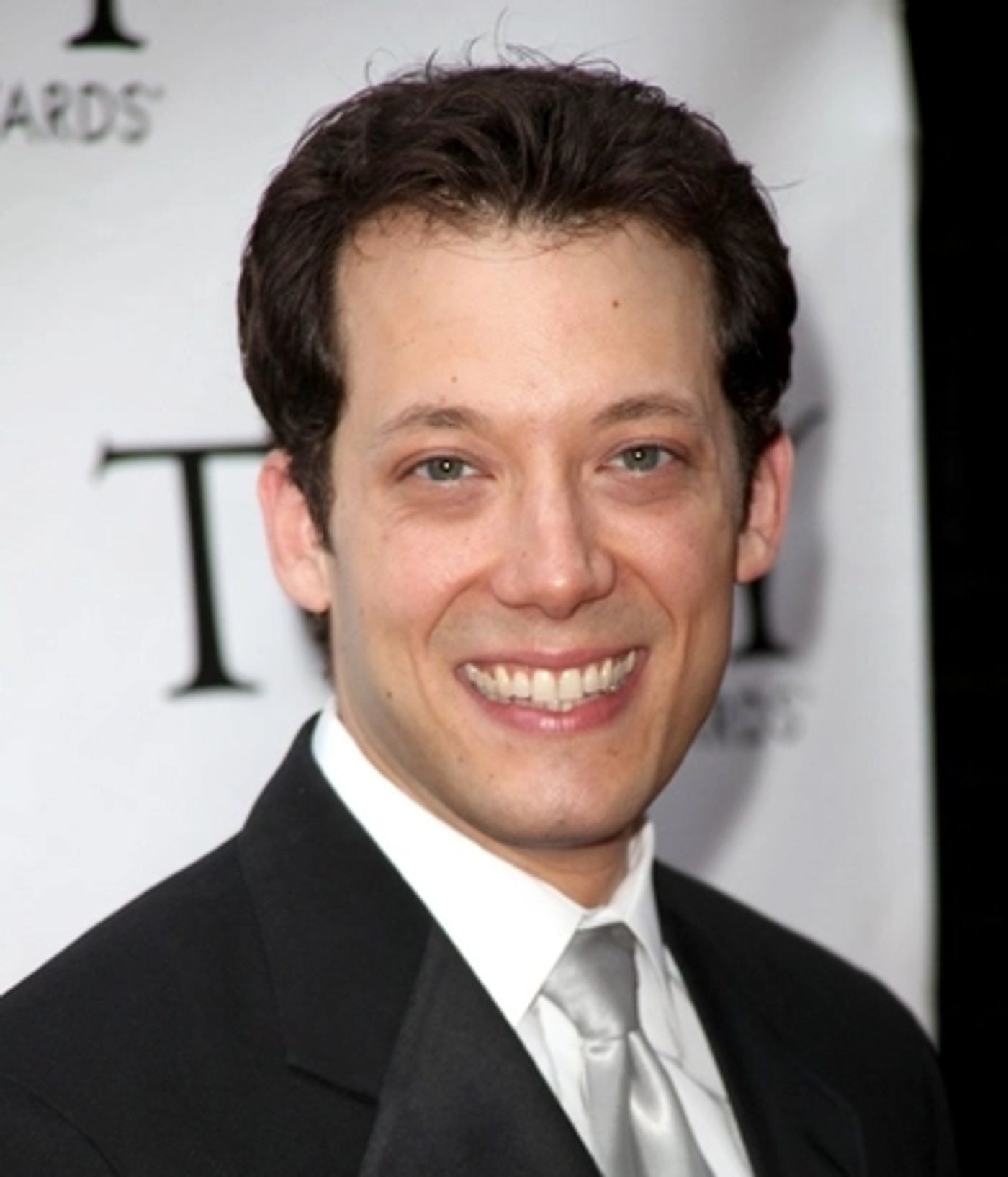 Brief 2/16: ESCAPE TO MARGARITAVILLE Begins Previews and Releases Cast Recording, and More!  Image