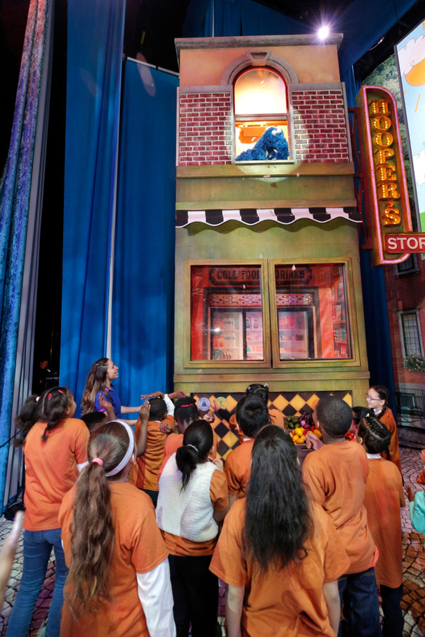 Photo Flash: Bronx's SCAN Receives 'Walmart Community Playmakers Award' at Sesame Street Live  Image