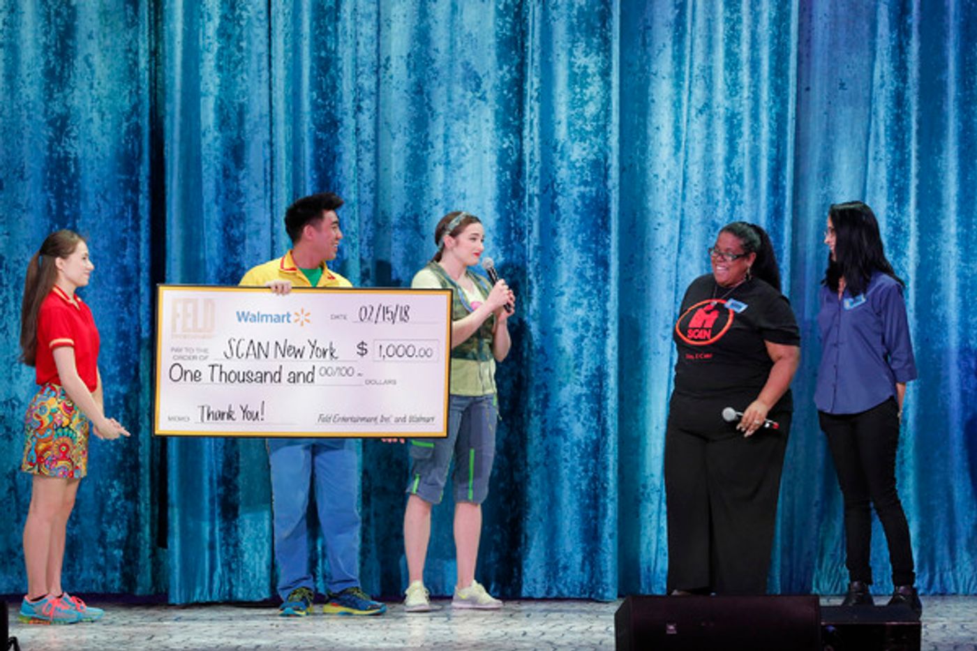 Photo Flash: Bronx's SCAN Receives 'Walmart Community Playmakers Award' at Sesame Street Live  Image