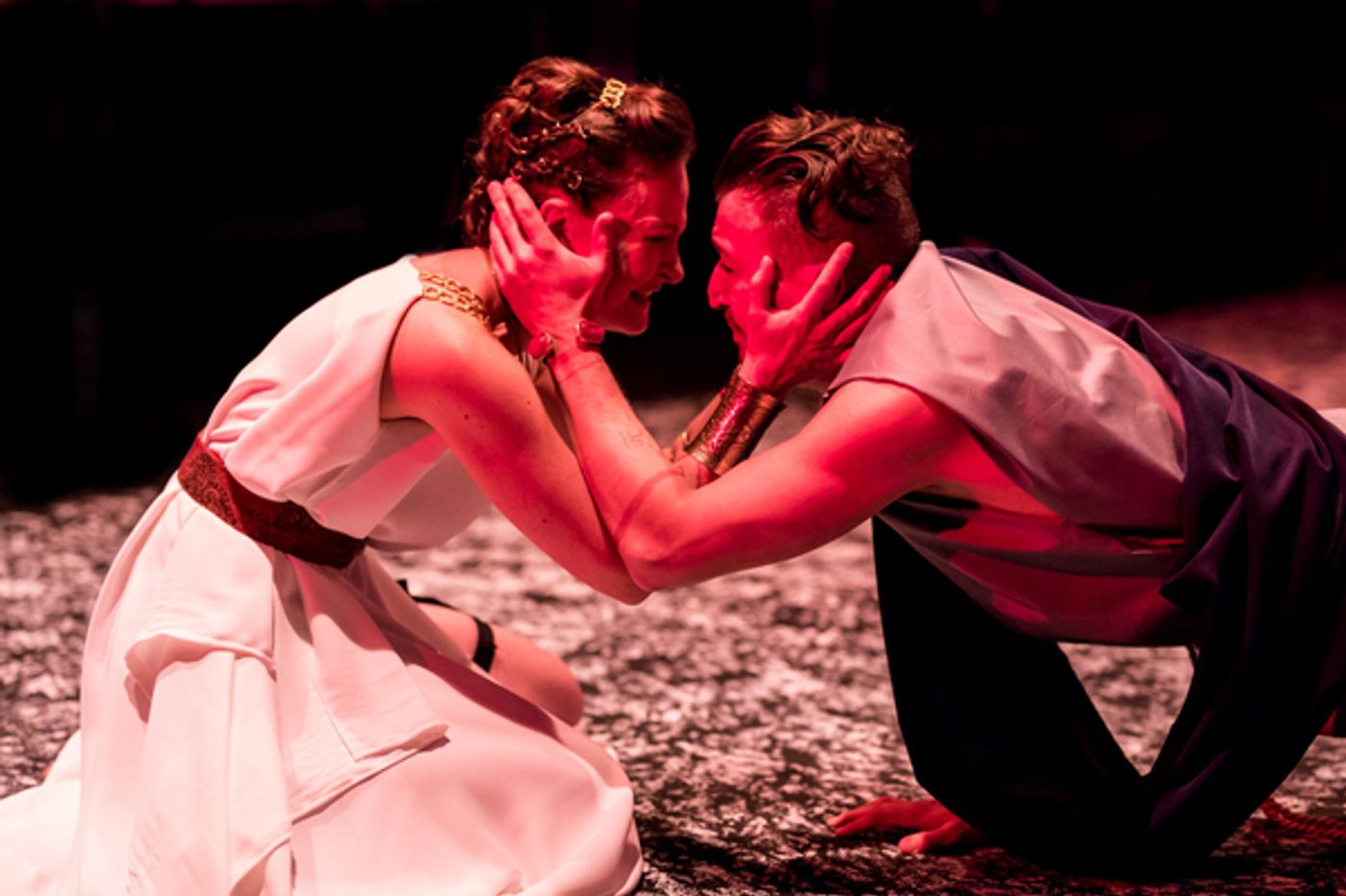 Photo Flash: Titan Presents Chilling World Premiere Of MEDEA  Image