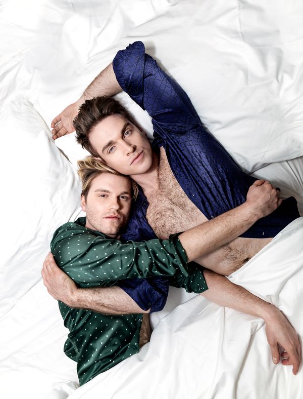 BWW Exclusive: Dynamic Duo Van Hansis and Tyler Hanes Talk Love and Relationships in Entertainment Image