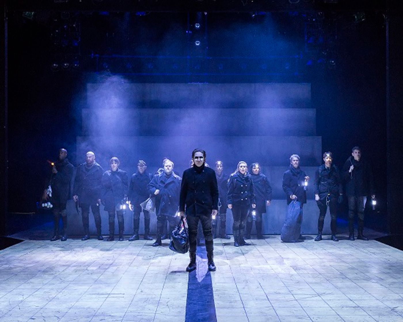 Review: A Noise Within's HENRY V Zeroes in on the Steely Aspects of War  Image