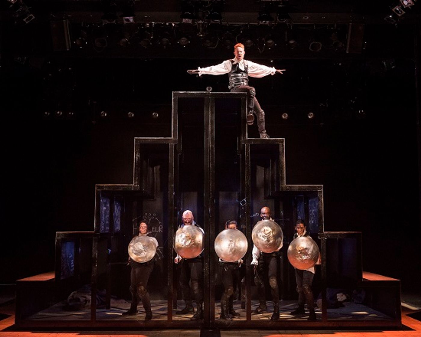 Review: A Noise Within's HENRY V Zeroes in on the Steely Aspects of War  Image