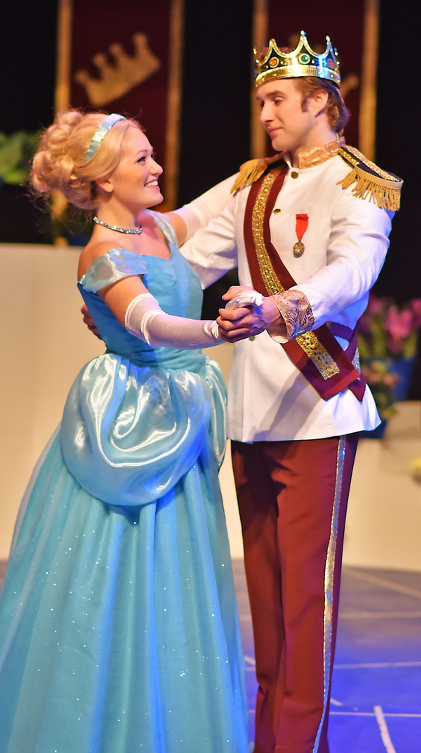 Photo Flash: Have A Ball with CINDERELLA at Beef & Boards Dinner Theatre Photo Flash: Have A Ball with CINDERELLA at Beef & Boards Dinner Theatre Image