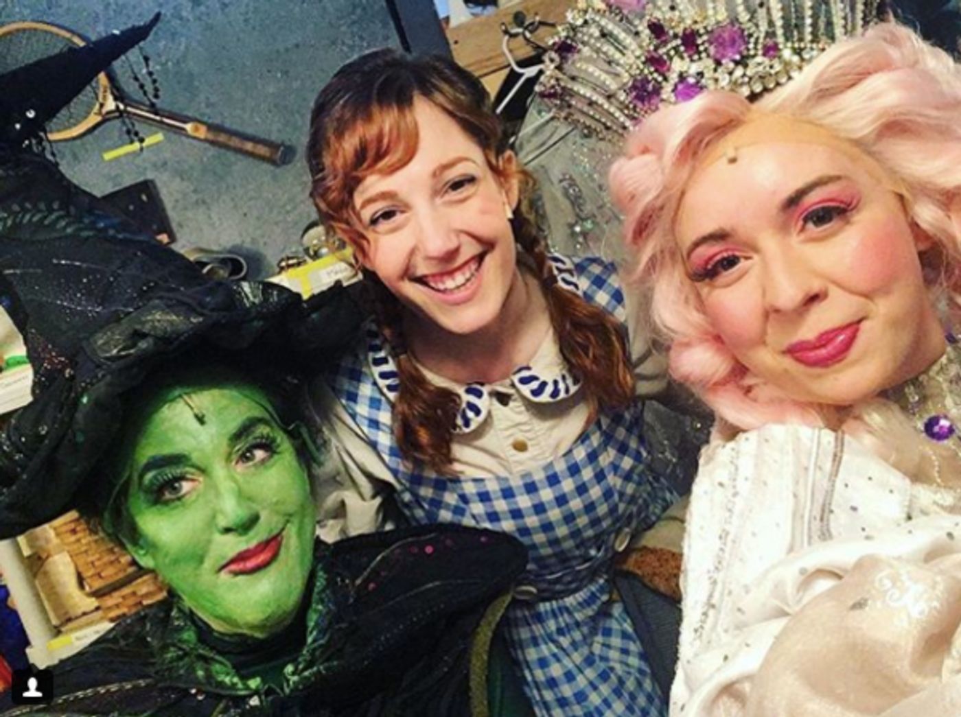 Photo Flash: Ozians Cozy Up and More Saturday Intermission Pics!  Image