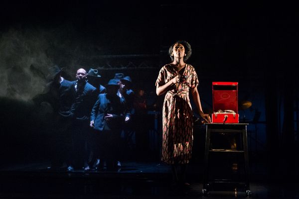 Photos: First Look at Pilot Theatre and York Theatre Royal's BRIGHTON ROCK — photo 2 of 15