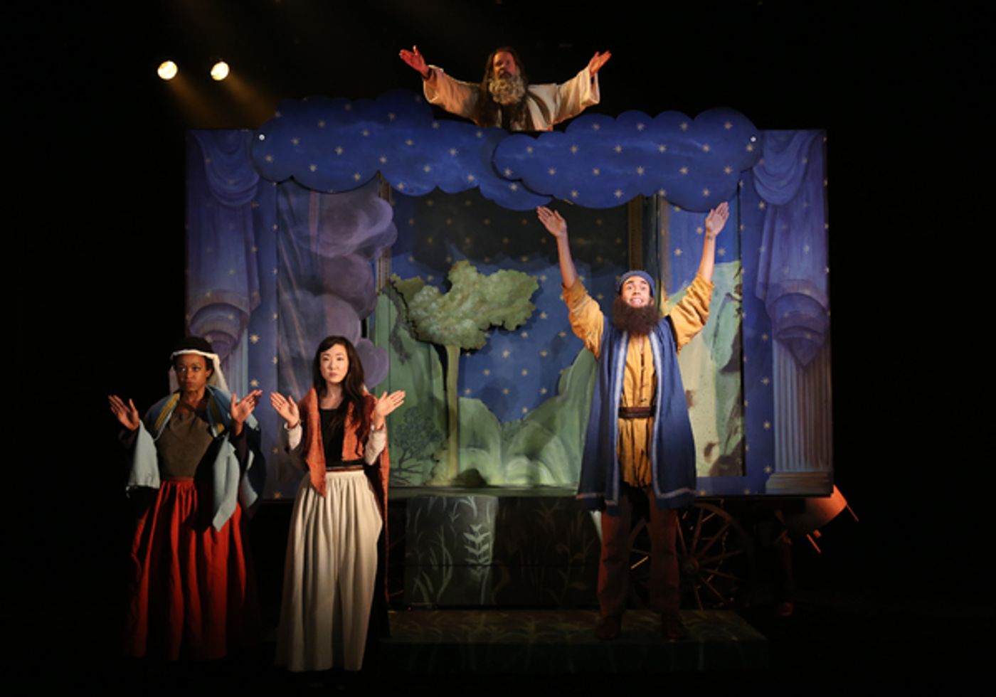 Photo Flash: First Look Vineyard's THE AMATEURS  Image