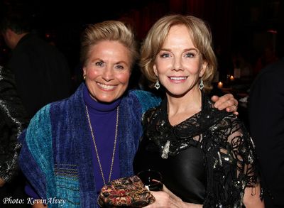 Lorna Dallas, Linda Purl Photo