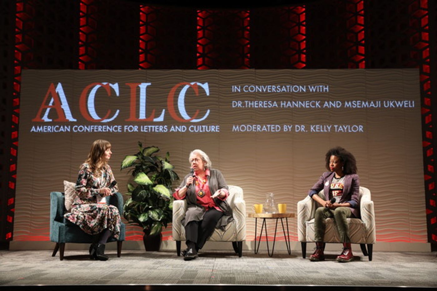 Photo Flash: First Look at MCC's RELEVANCE, Starring Jayne Houdyshell  Image