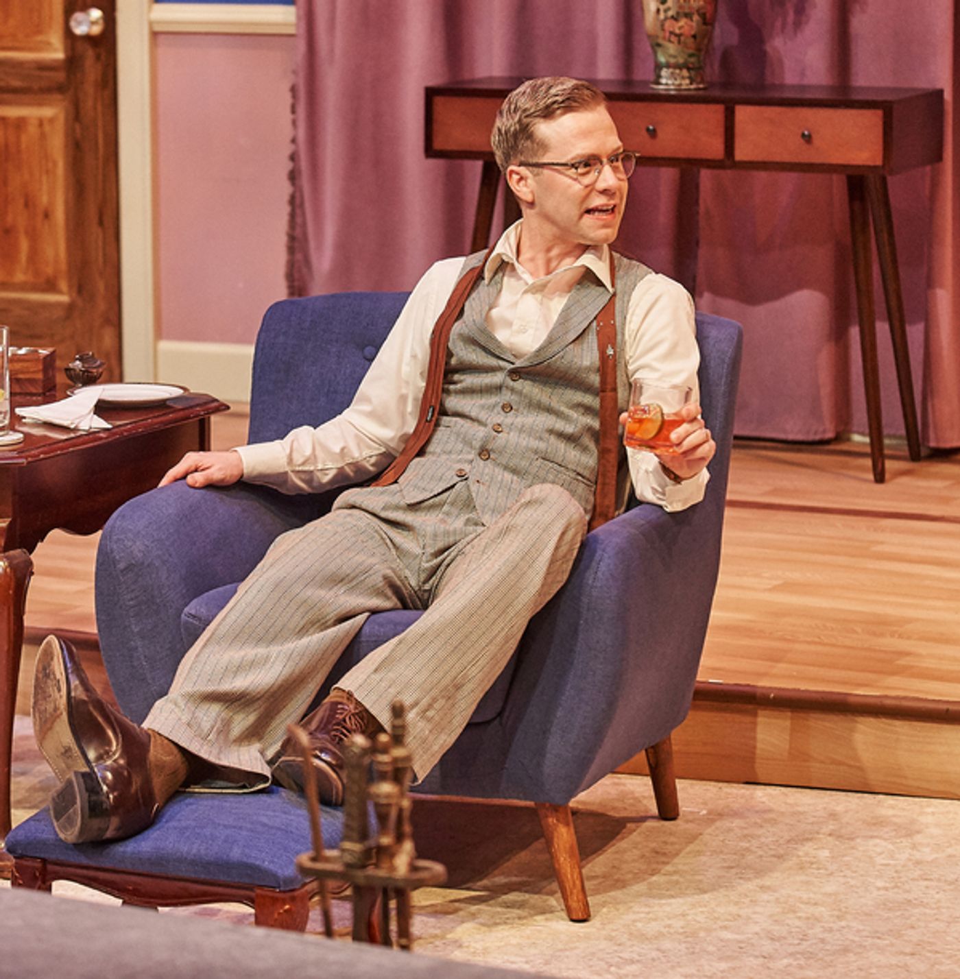 Photo Flash: Top Atlanta Talent Brings Popular Local Playwright's Regional Hit PERFECT ARRANGEMENT Home  Image