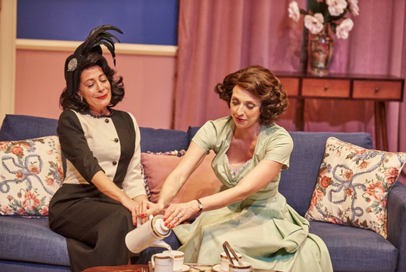 Photo Flash: Top Atlanta Talent Brings Popular Local Playwright's Regional Hit PERFECT ARRANGEMENT Home  Image