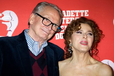 Bob Mackie, Bernadette Peters Photo
