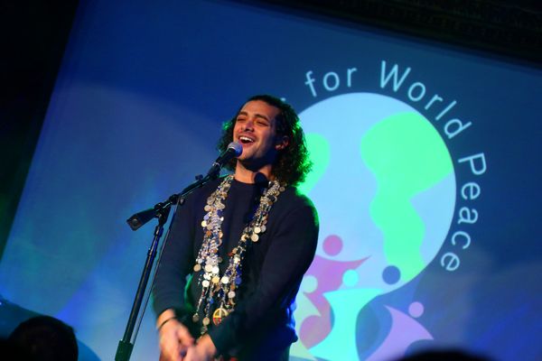Photos: Broadway Stars Sing Out for Peace at Charity Benefit — photo 22 of 50