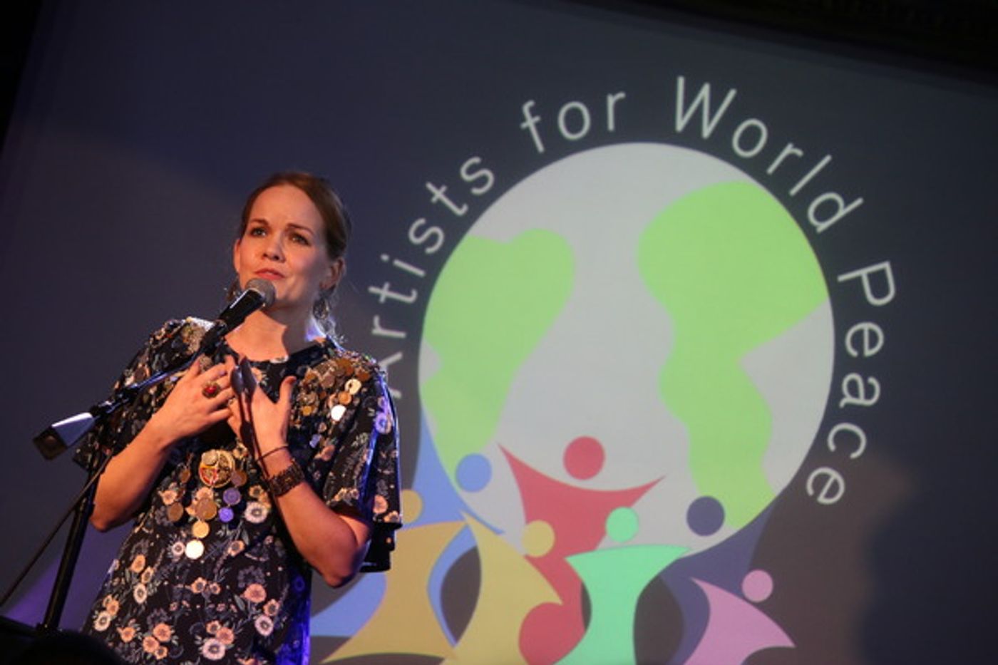 Photo Flash: Broadway Stars Sing Out for Peace at Charity Benefit  Image