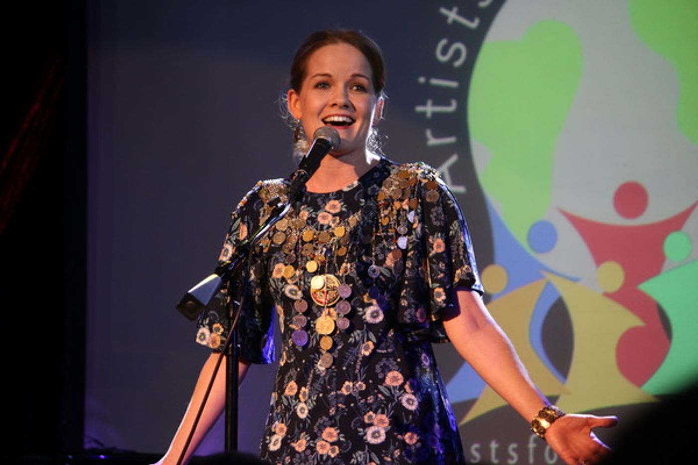 Photo Flash: Broadway Stars Sing Out for Peace at Charity Benefit  Image